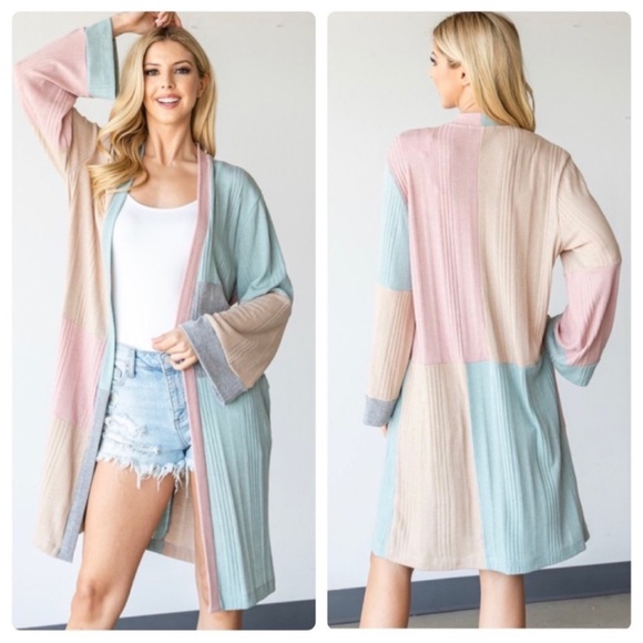 New Longline Color Block Open Style
Cardigan With Bell Sleeves - Picture 1 of 8